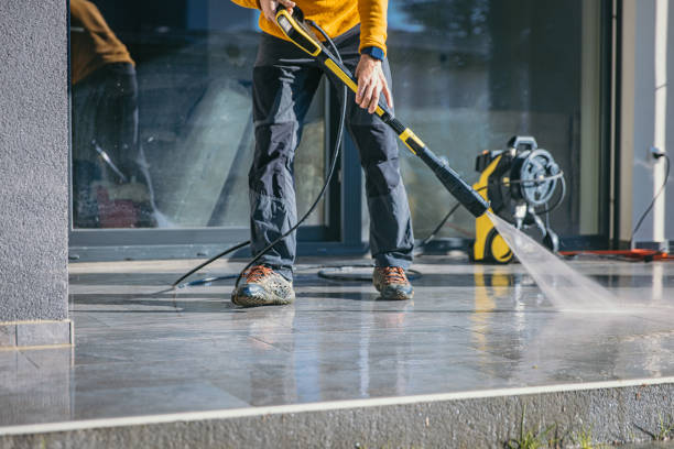 Best Commercial Building Pressure Washing  in Red Cloud, NE